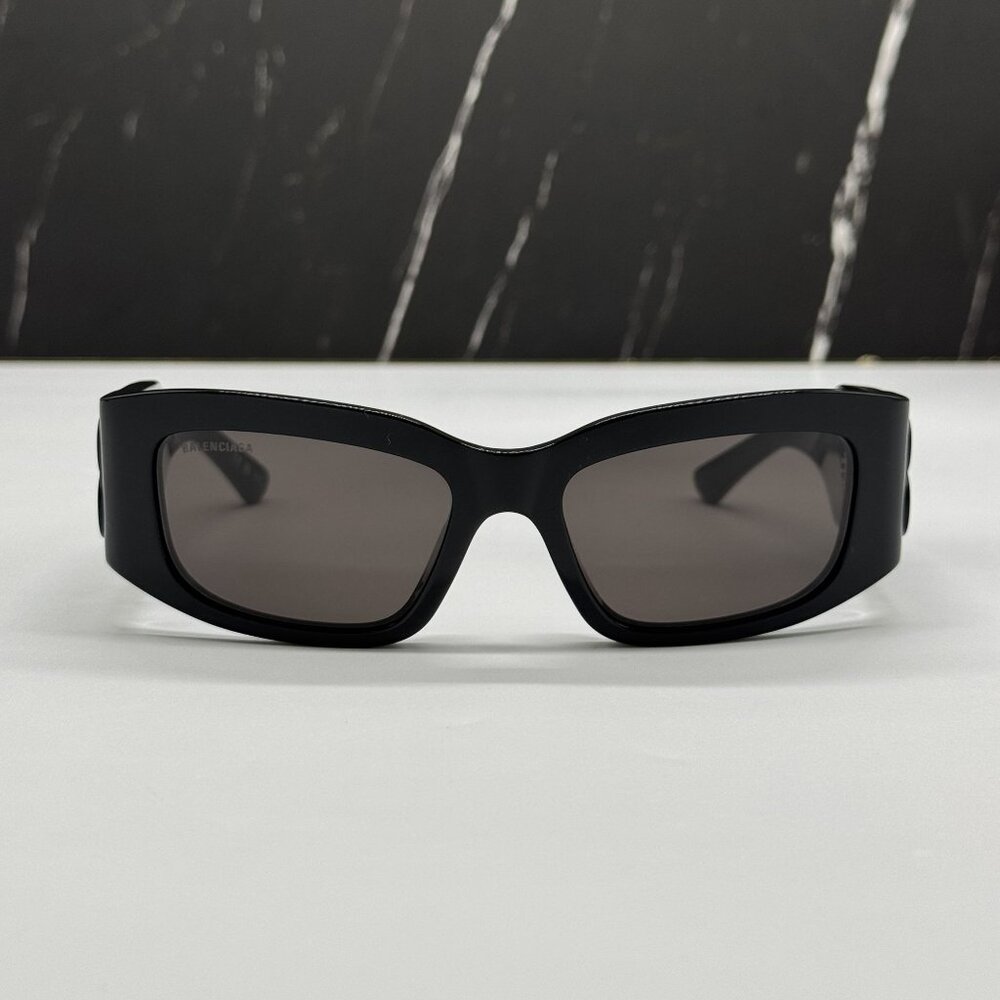 NEW BALENCIAGA BB0360S 001 SUNGLASSES BLACK WOMEN EYEWEAR - Picture 2 of 10